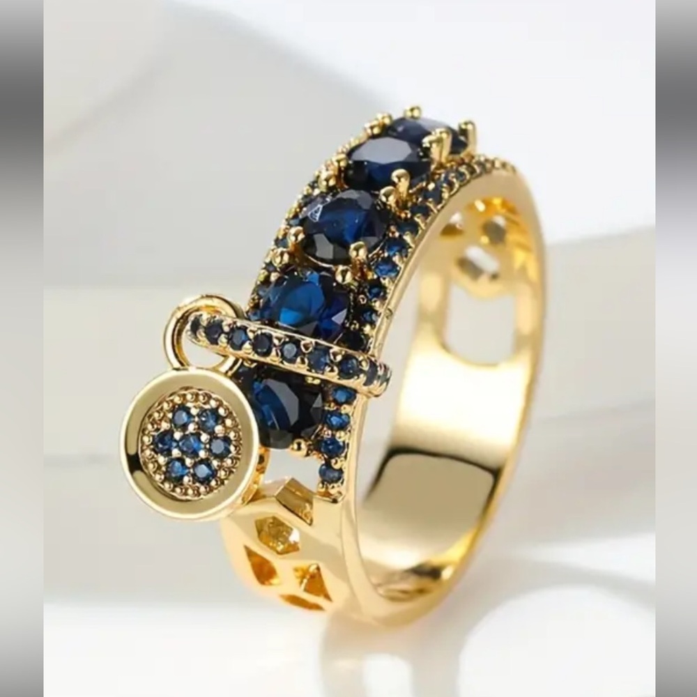 NWOT Timeless Sparkling Sapphire Ring